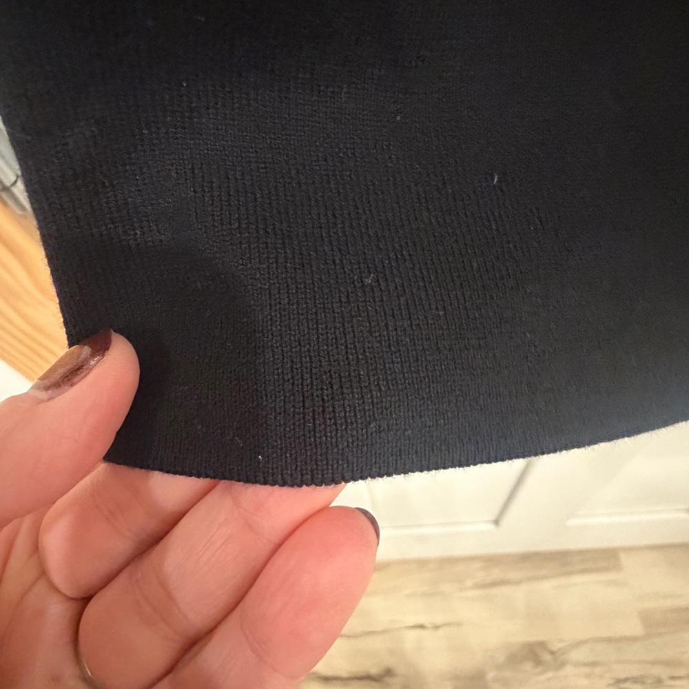 Talbots medium knit shell Black sweater capped sleeve tank top business casual - Picture 7 of 12